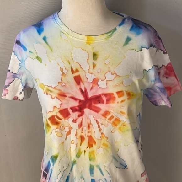 𝅺van Heusen Rainbow Tye Dye 100% Cotton Tee T-Shirt - Picture 2 of 7
